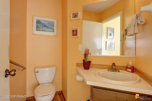 1854 Buccaneer Place, Anchorage, AK 99501