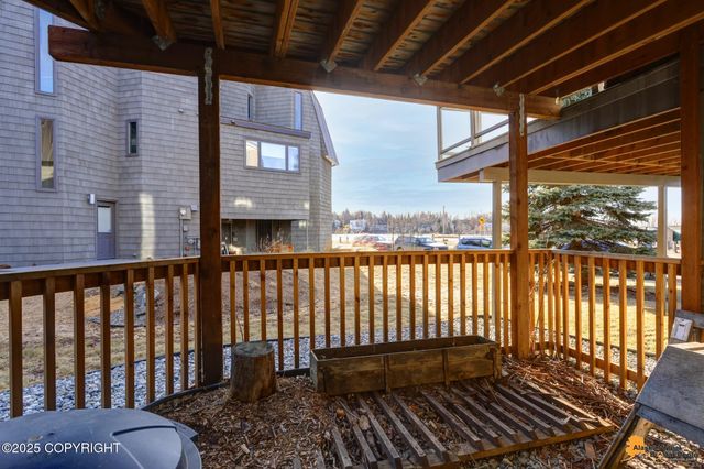 1854 Buccaneer Place, Anchorage, AK 99501