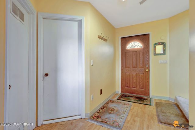 1854 Buccaneer Place, Anchorage, AK 99501