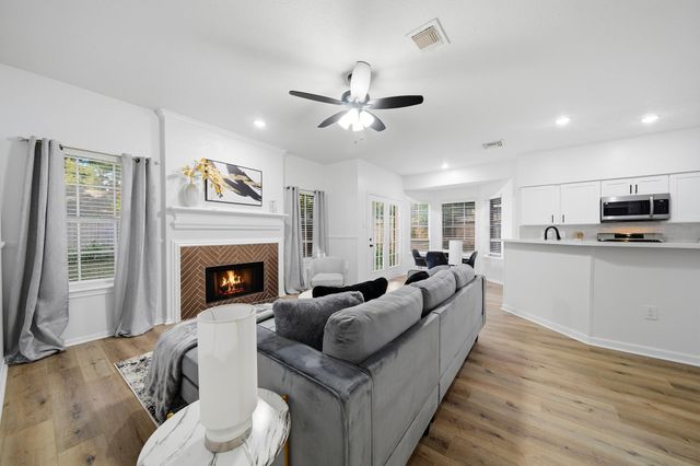 14611 Oak Chase Drive, Houston, TX 77062