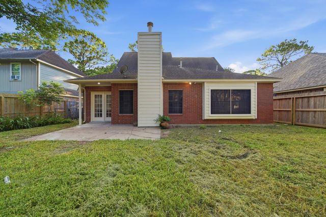 14611 Oak Chase Drive, Houston, TX 77062