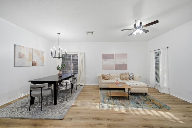 14611 Oak Chase Drive, Houston, TX 77062