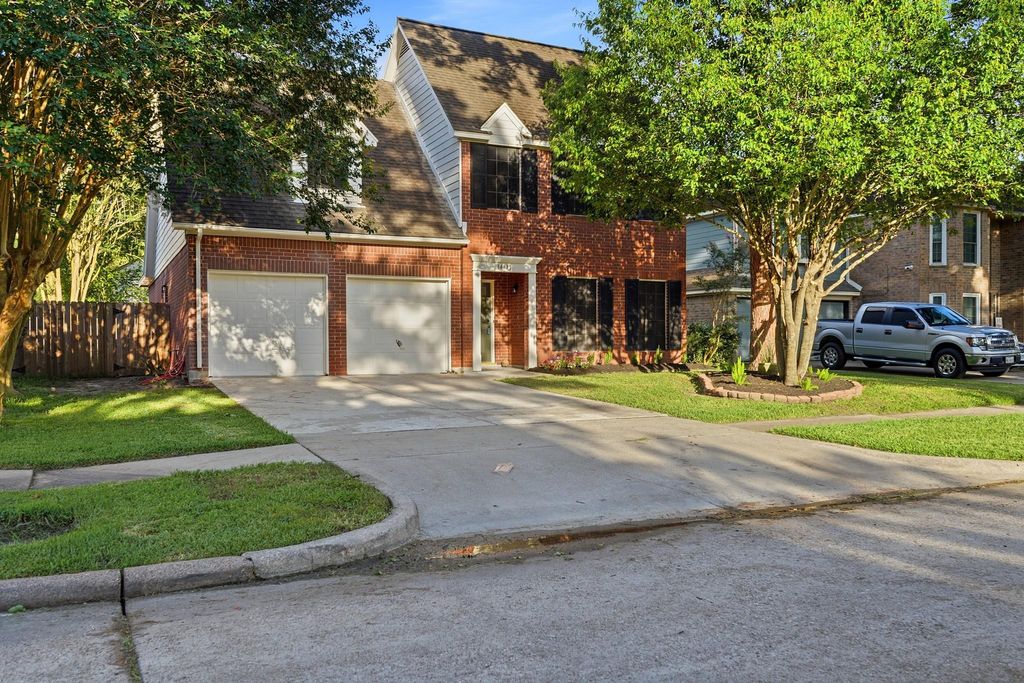 14611 Oak Chase Drive, Houston, TX 77062