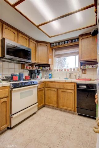 1625 Sheldon, Modesto, CA 95350