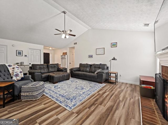 2705 Abbotts Glen Place NW, Acworth, GA 30101