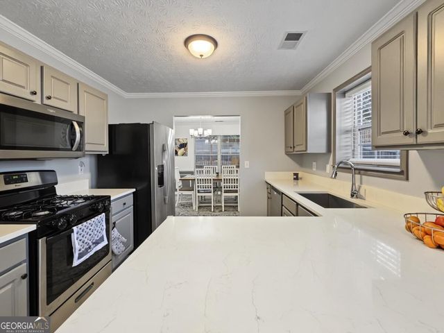2705 Abbotts Glen Place NW, Acworth, GA 30101