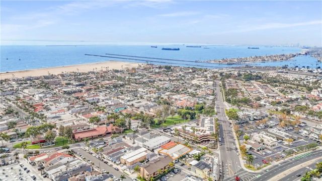 320 7th Street, Seal Beach, CA 90740