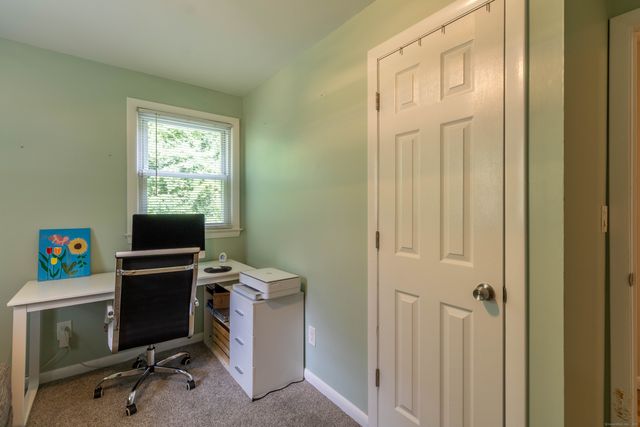 132 Stanley Road, Hamden, CT 06514