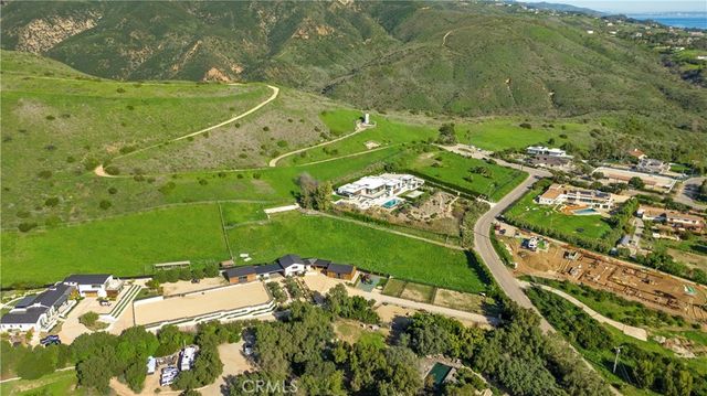 29675 Cuthbert, Malibu, CA 90265