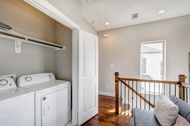 917 W 17th Street A, Houston, TX 77008