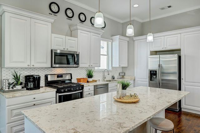 917 W 17th Street A, Houston, TX 77008