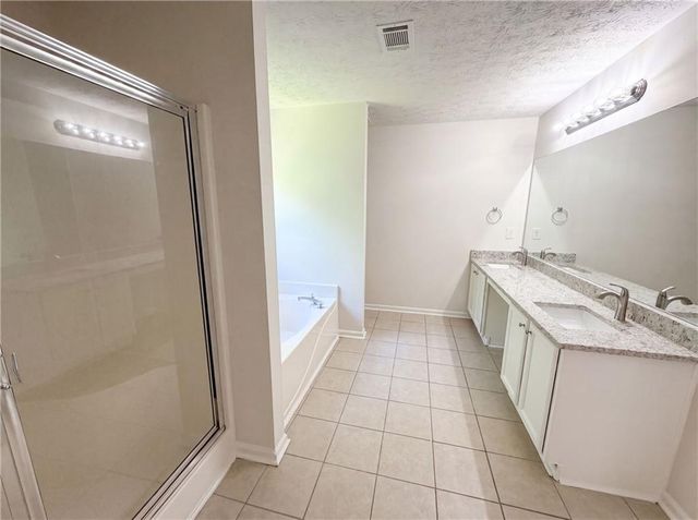3582 Coveside Court, Loganville, GA 30052