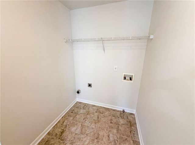 3582 Coveside Court, Loganville, GA 30052
