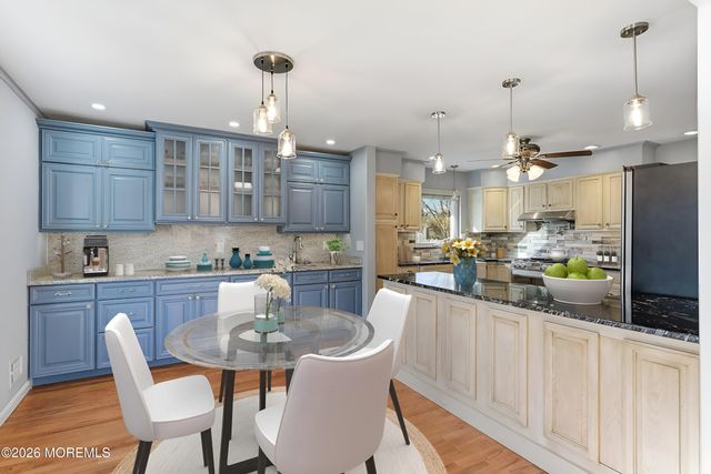 35 Redwood Drive, Toms River, NJ 08753