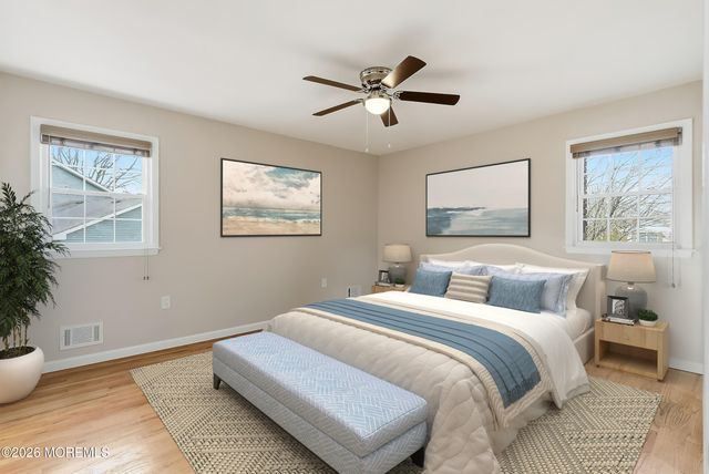 35 Redwood Drive, Toms River, NJ 08753