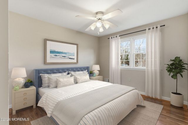 35 Redwood Drive, Toms River, NJ 08753