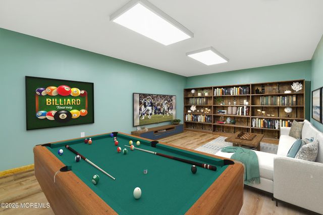 35 Redwood Drive, Toms River, NJ 08753