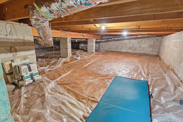 35 Redwood Drive, Toms River, NJ 08753