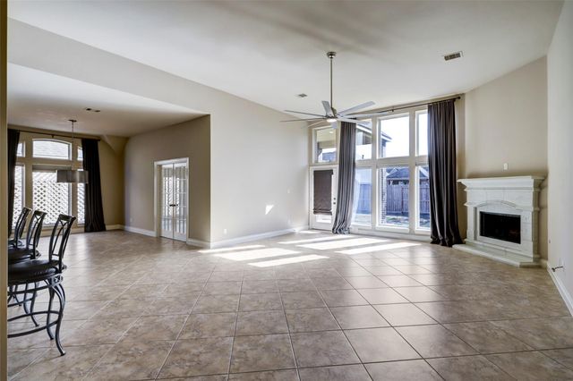 13506 Breakwater Path Loop, Houston, TX 77044