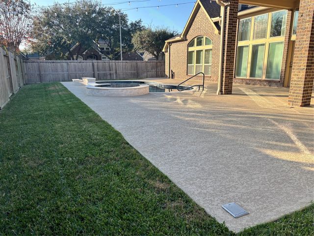 13506 Breakwater Path Loop, Houston, TX 77044