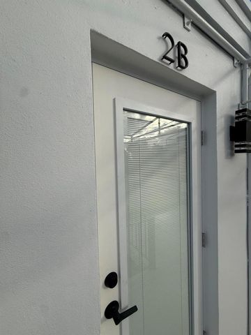 5909 S S Dixie Highway 2b, West Palm Beach, FL 33405