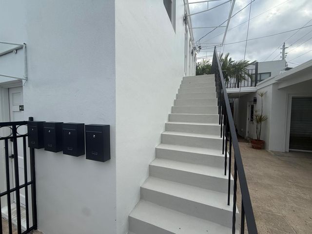 5909 S S Dixie Highway 2b, West Palm Beach, FL 33405