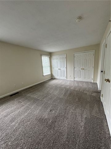 630 Hunting Creek Rd, Canonsburg, PA 15317