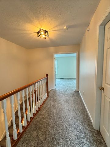 630 Hunting Creek Rd, Canonsburg, PA 15317