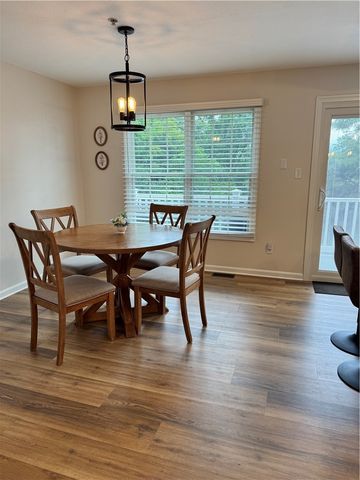 630 Hunting Creek Rd, Canonsburg, PA 15317