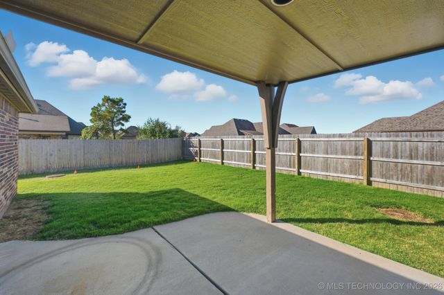 18204 E 48th Place, Tulsa, OK 74134