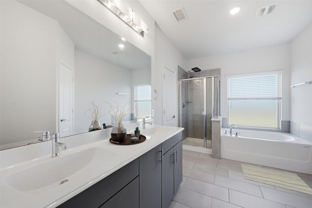 804 Saratoga Road, Aubrey, TX 76227