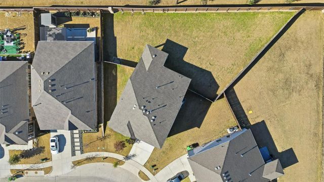 804 Saratoga Road, Aubrey, TX 76227