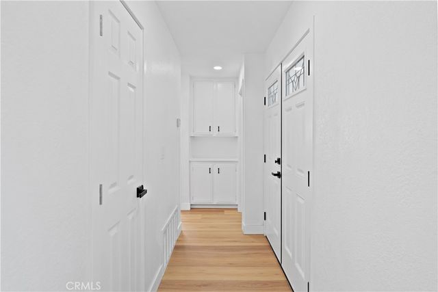 527 W 10th, Perris, CA 92570