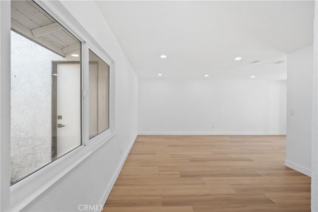 527 W 10th, Perris, CA 92570
