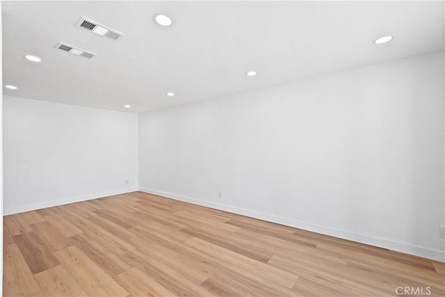 527 W 10th, Perris, CA 92570