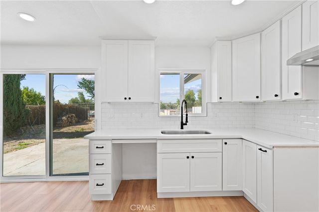 527 W 10th, Perris, CA 92570