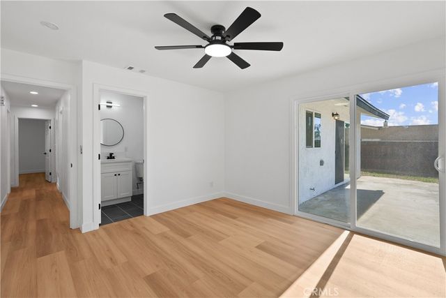 527 W 10th, Perris, CA 92570