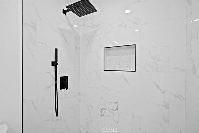527 W 10th, Perris, CA 92570