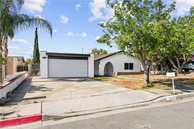 527 W 10th, Perris, CA 92570