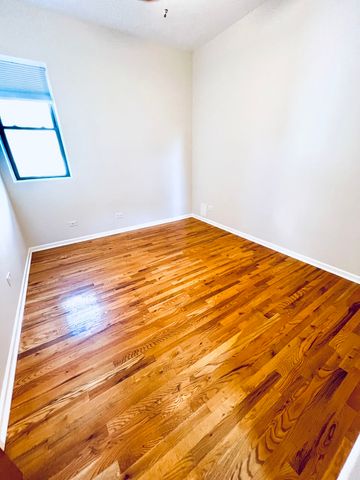 1639 W 21st Place 1, Chicago, IL 60608