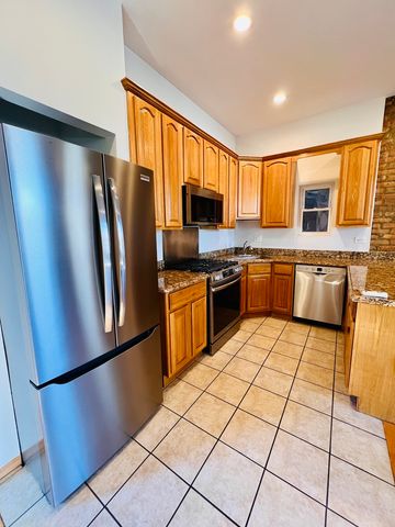1639 W 21st Place 1, Chicago, IL 60608
