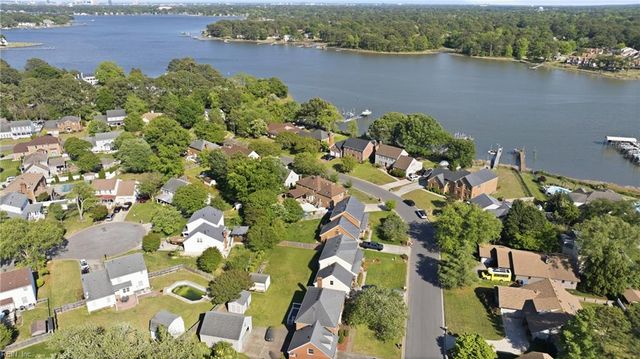 3618 Point Elizabeth DR, Chesapeake, VA 23321