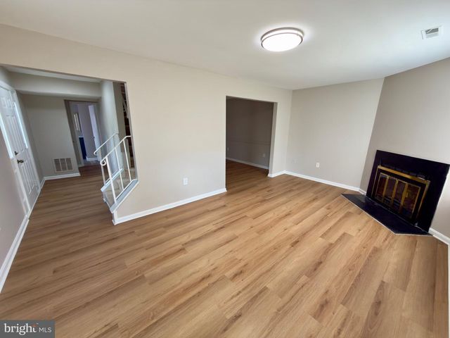 2769 BIXBY RD, Woodbridge, VA 22193