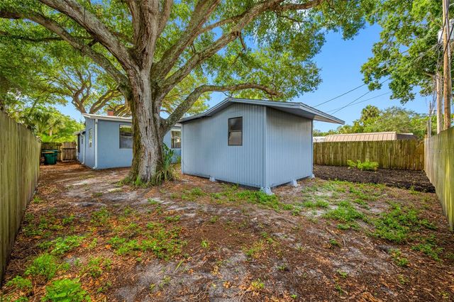 5044 BETTY STREET N, St Petersburg, FL 33709