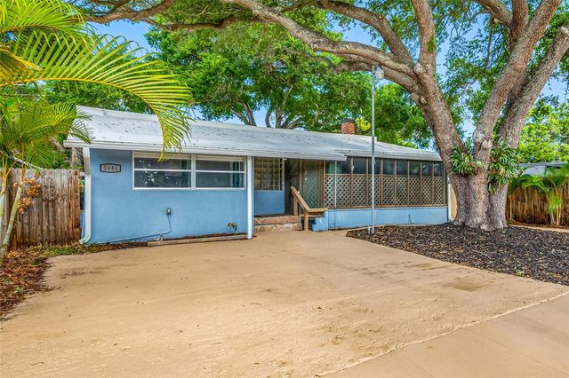 5044 BETTY STREET N, St Petersburg, FL 33709