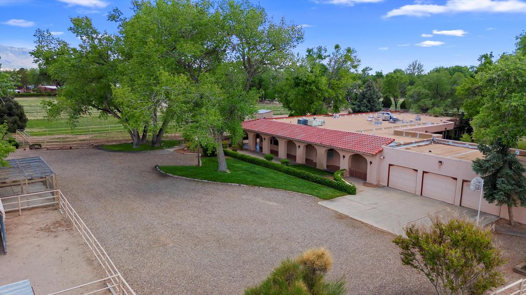 8805 RIO GRANDE Boulevard NW, Los Ranchos, NM 87114