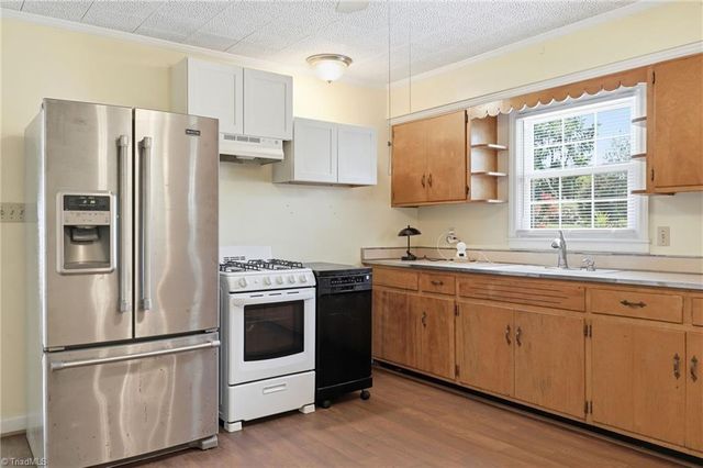 8506 Arapahoe Drive, Stokesdale, NC 27357