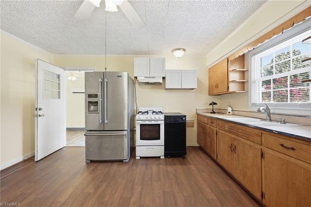 8506 Arapahoe Drive, Stokesdale, NC 27357