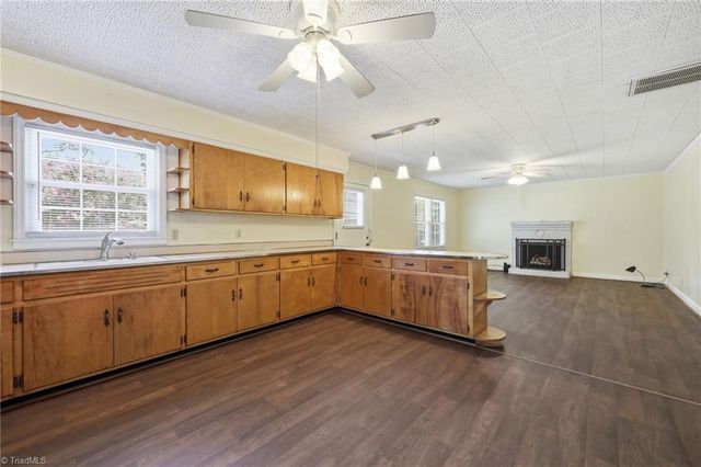 8506 Arapahoe Drive, Stokesdale, NC 27357