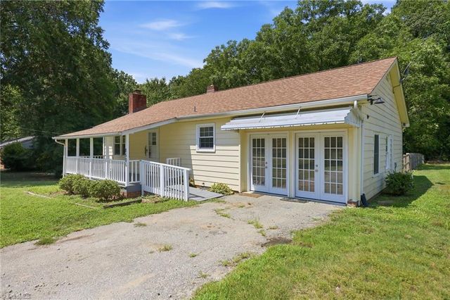 8506 Arapahoe Drive, Stokesdale, NC 27357